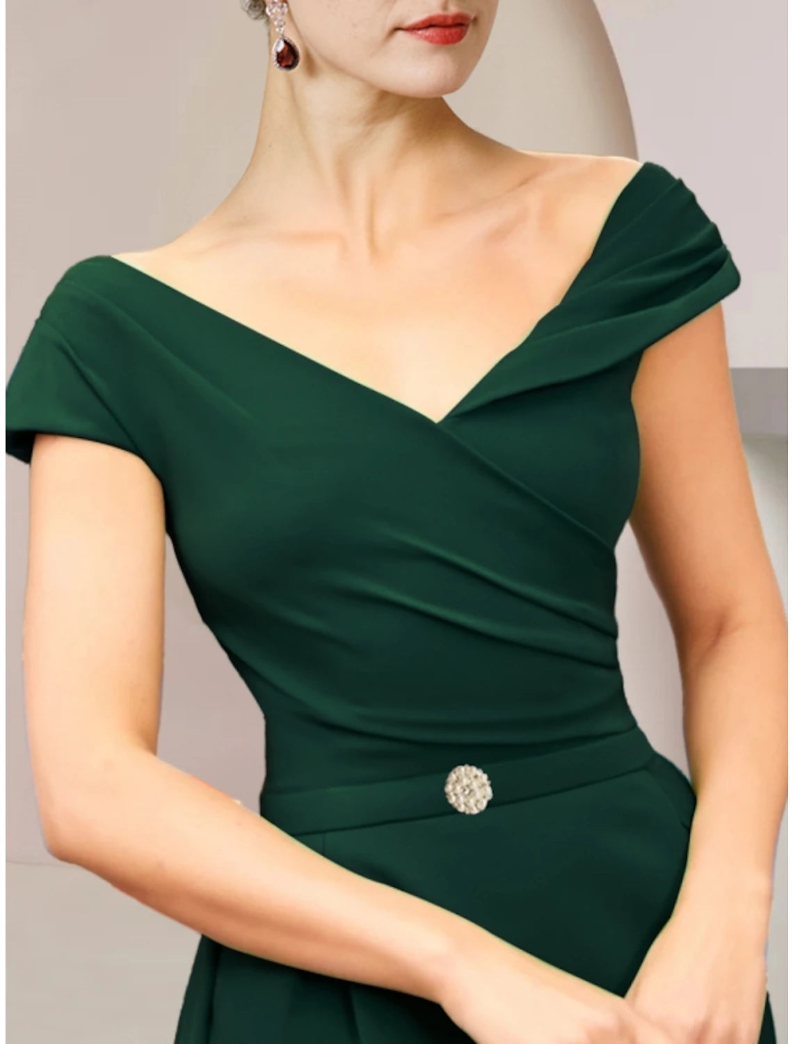 Wholesale  Sheath / Column Mother of the Bride Dress Wedding Guest Party Elegant V Neck Ankle Length Stretch Fabric Short Sleeve with Pleats Crystal Brooch